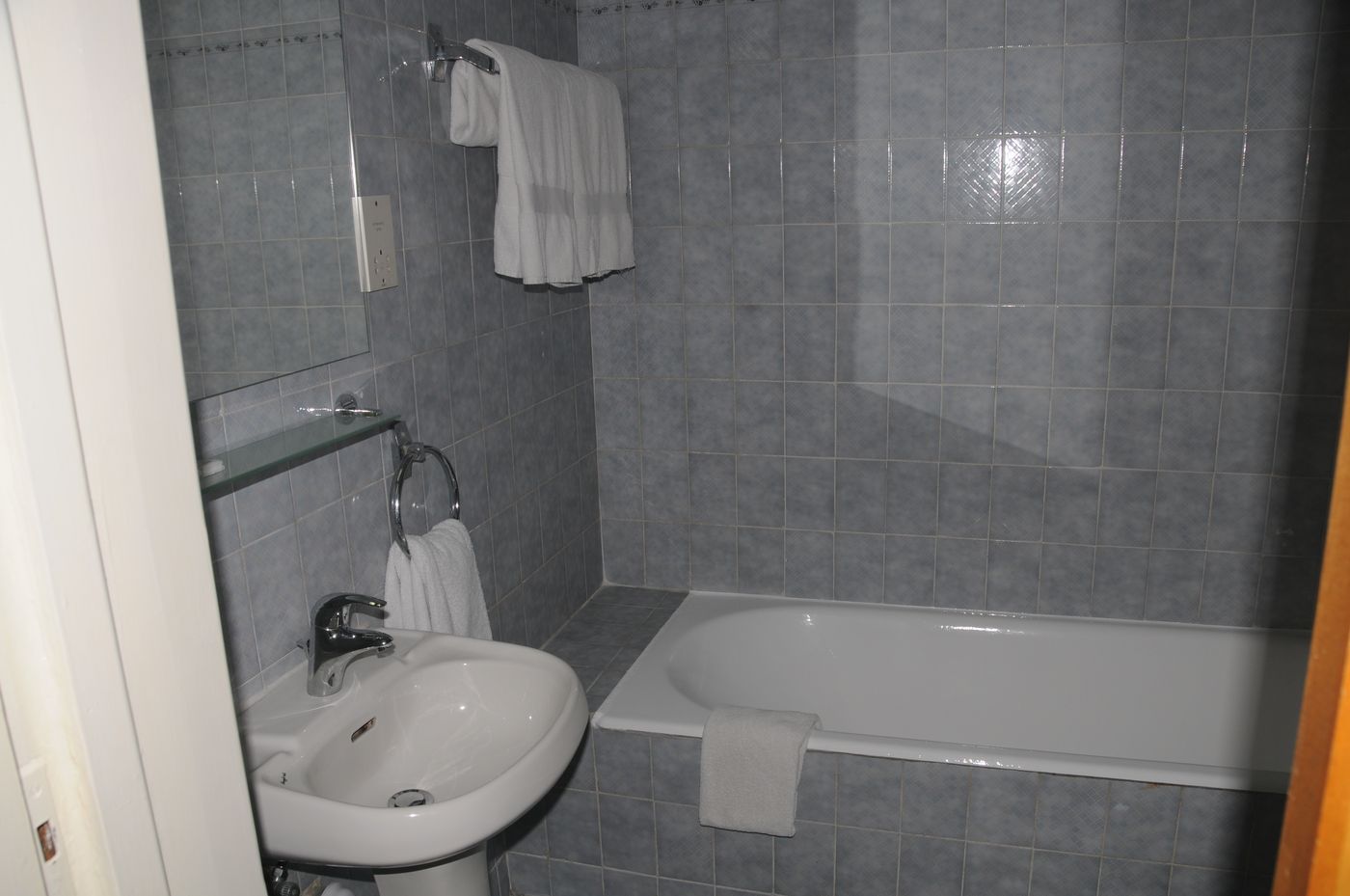 Atrium-Zenon-Hotel-Apts-Room-10