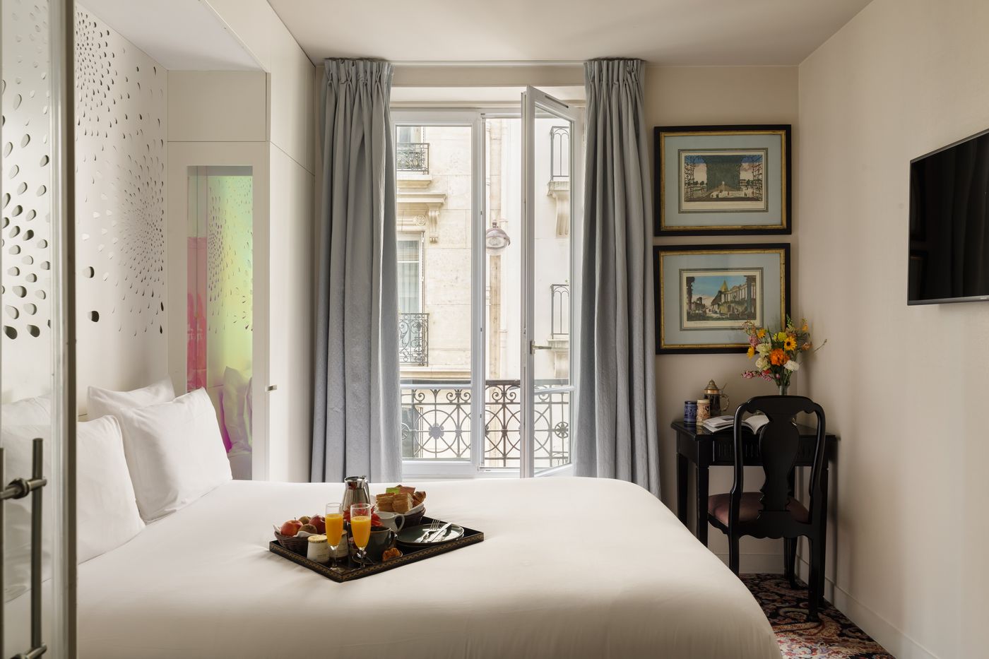 Alberts-Hotel-Room-3