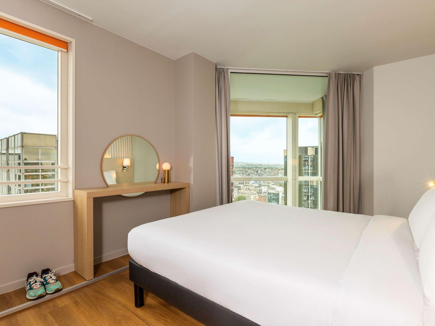 Adagio-Paris-Tour-Eiffel-Room-30