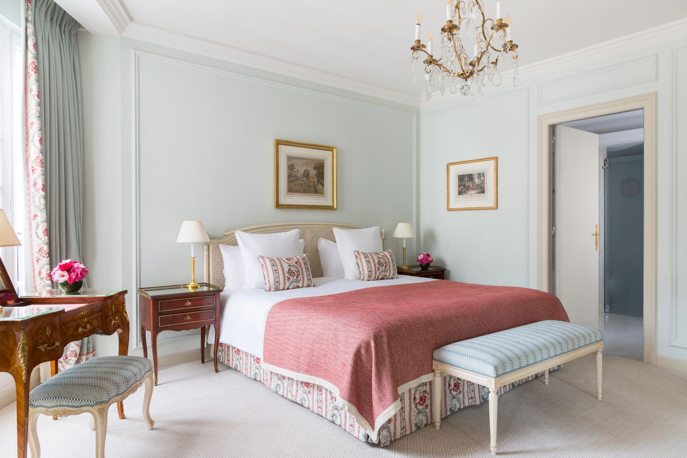 Le-Bristol-Paris-Room-25