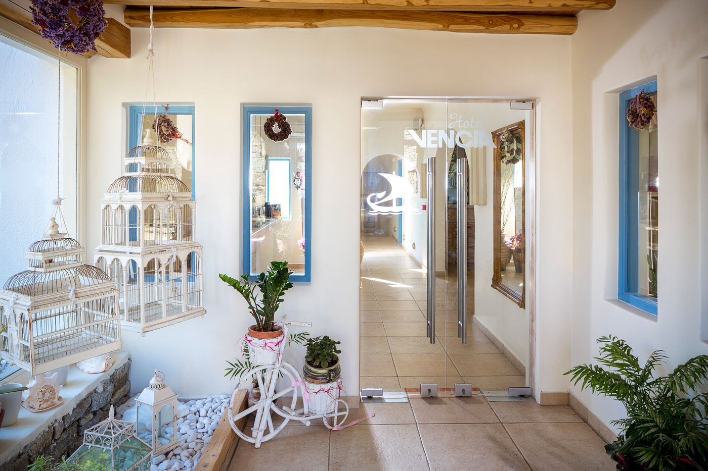 Vencia-Boutique-Hotel-Lobby-59