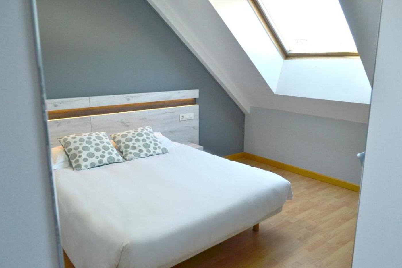 Alda Centro Oviedo-Spain-OVIEDO -Room-8