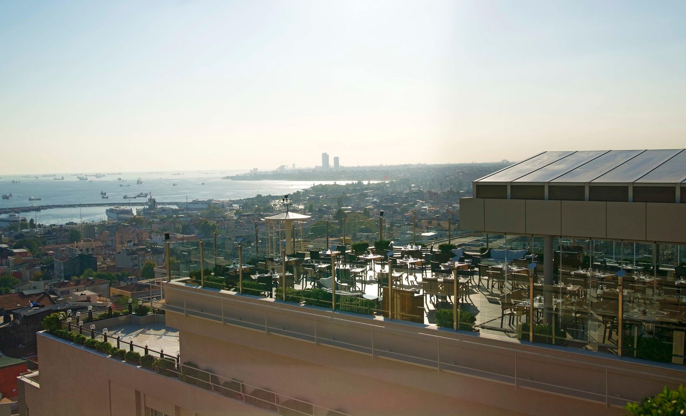 Radisson-Hotel-President-Old-Town-Istanbul-Terrace-80