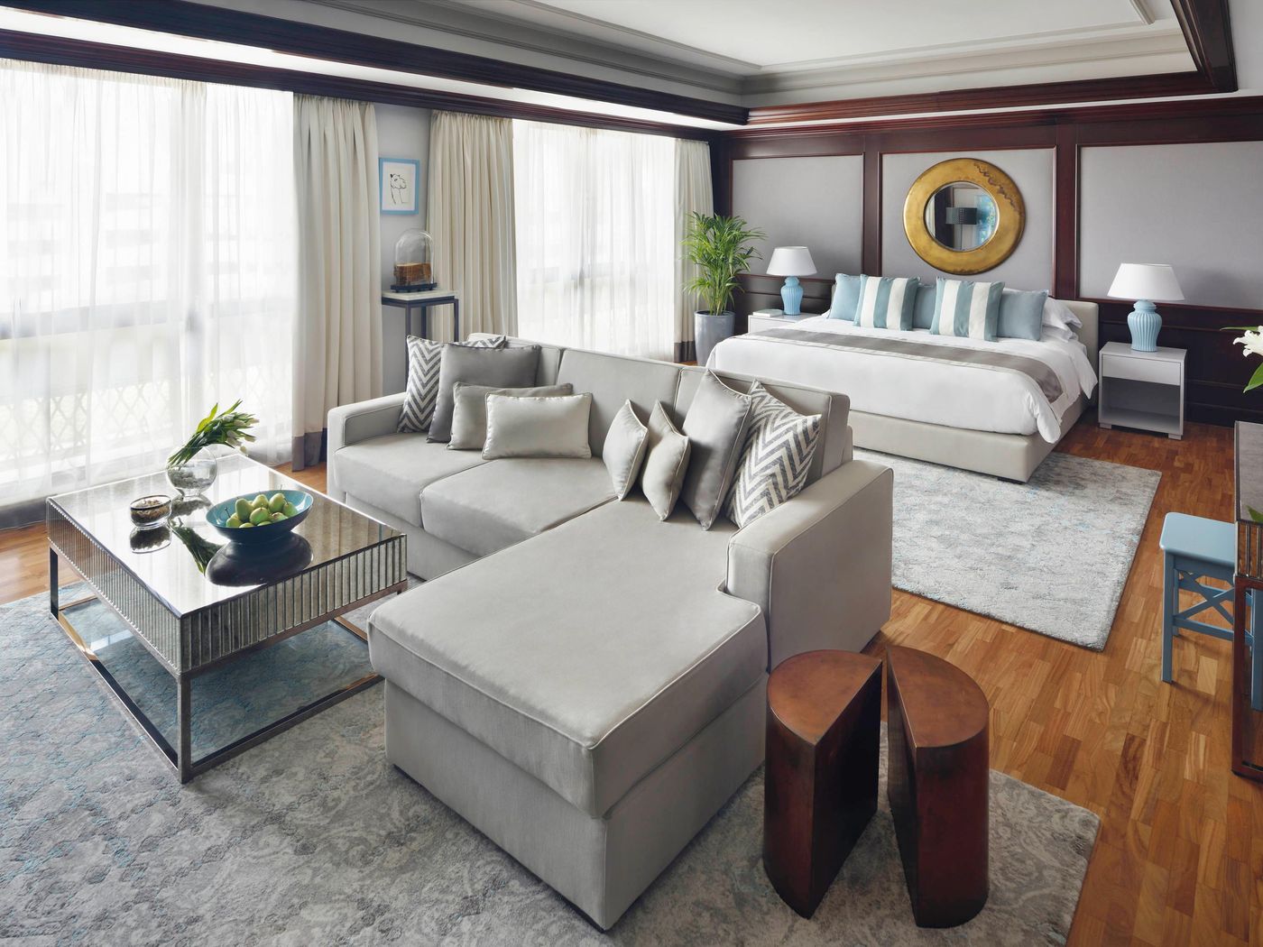 Movenpick-Bur-Dubai-Room-17