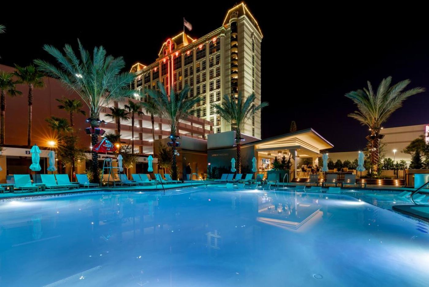 Palace-Station-Pool-3