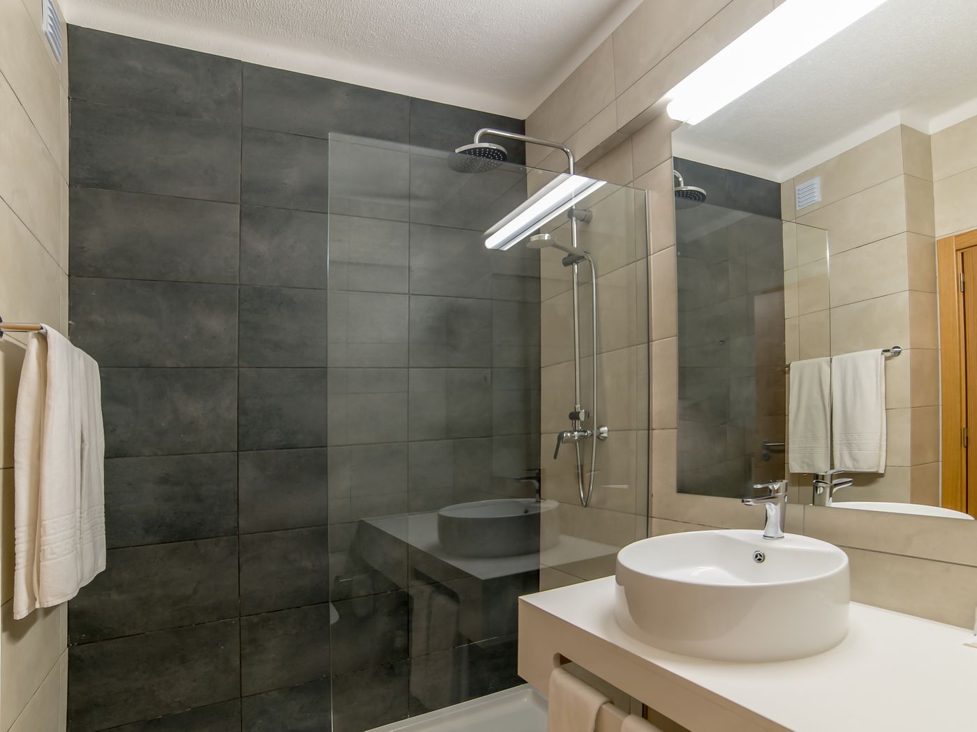 Flor-Da-Rocha-Apartments-Room-28