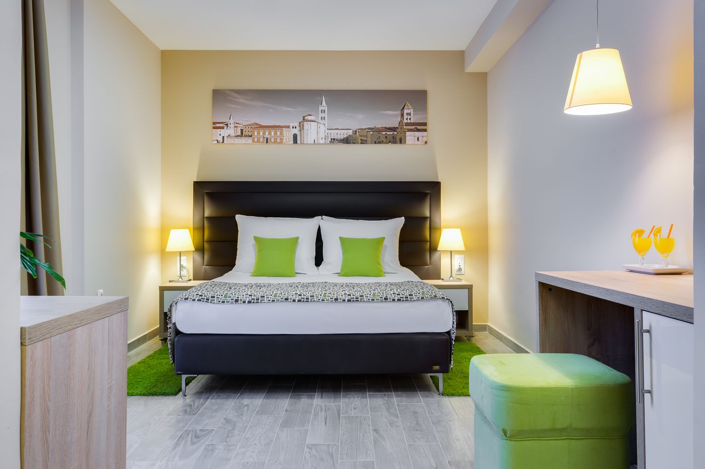 Hotel Pinija Petrecane