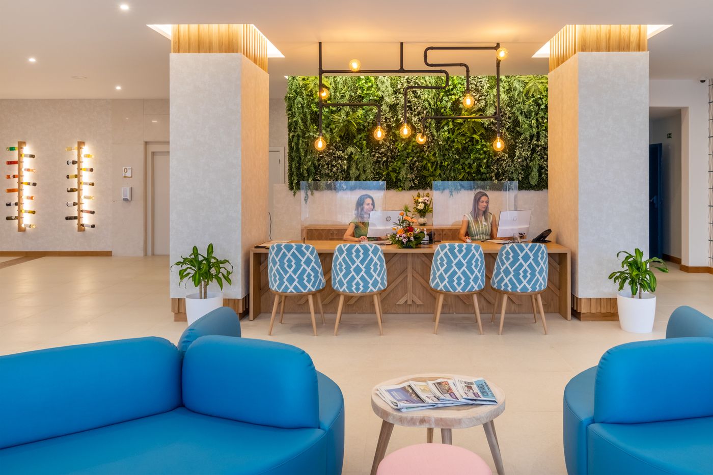 Aqua-Natura-Bay-Lobby-32