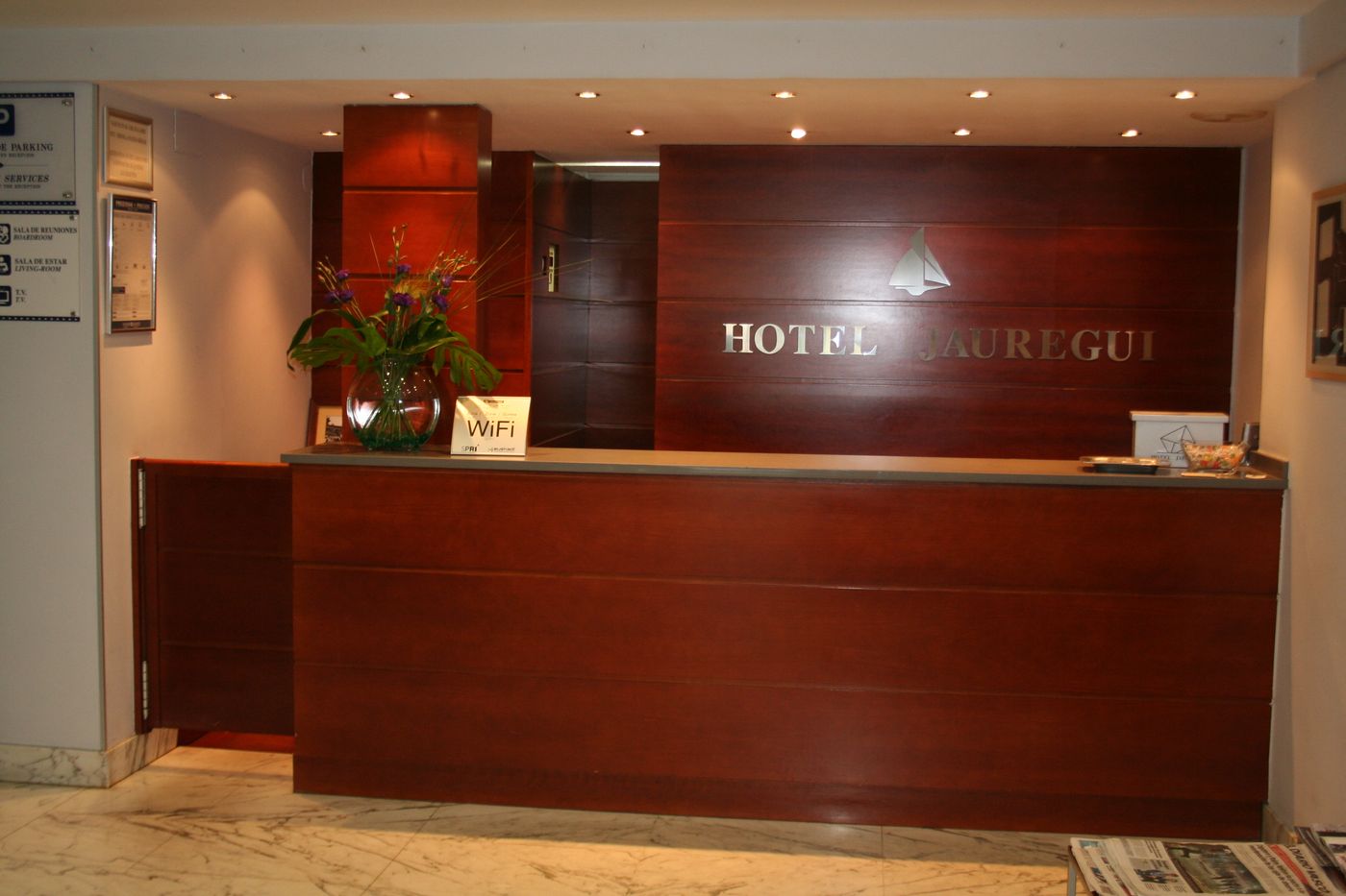 Hotel Jauregui-Spain-HONDARRIBIA-Lobby-3