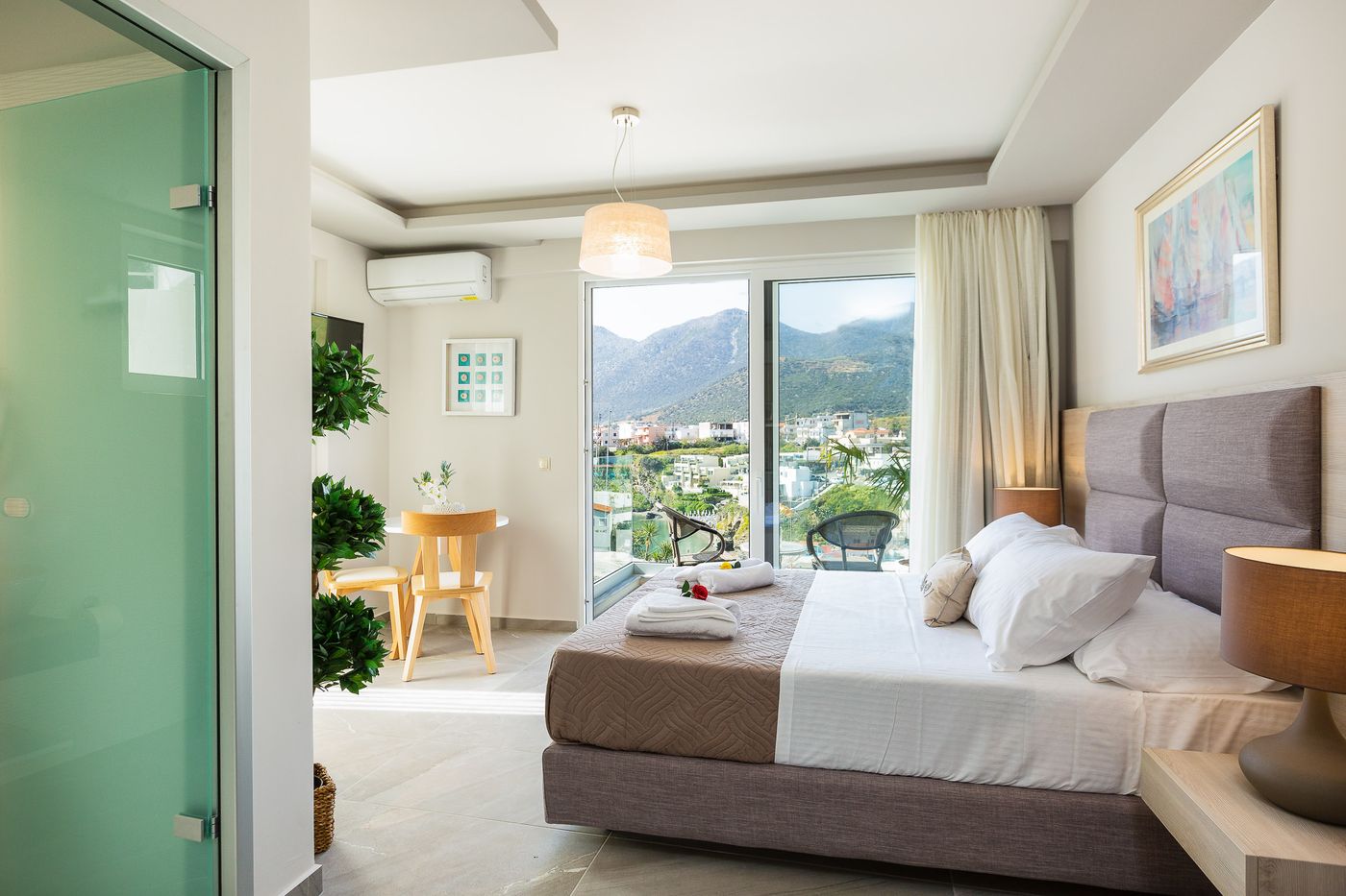 Akrogiali Luxury Aparthotel