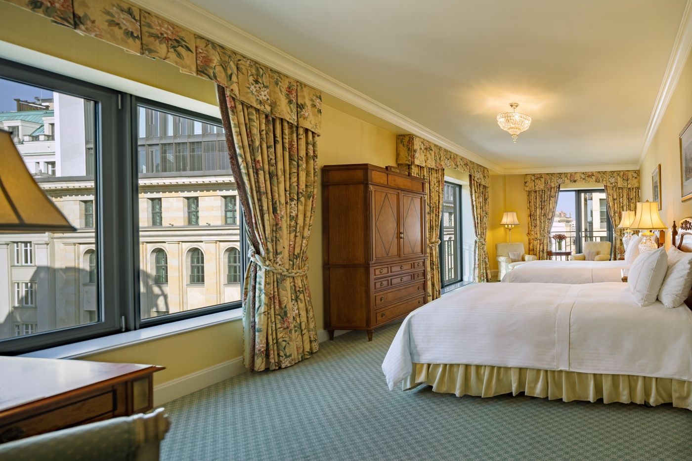 Regent-Berlin-Room-24