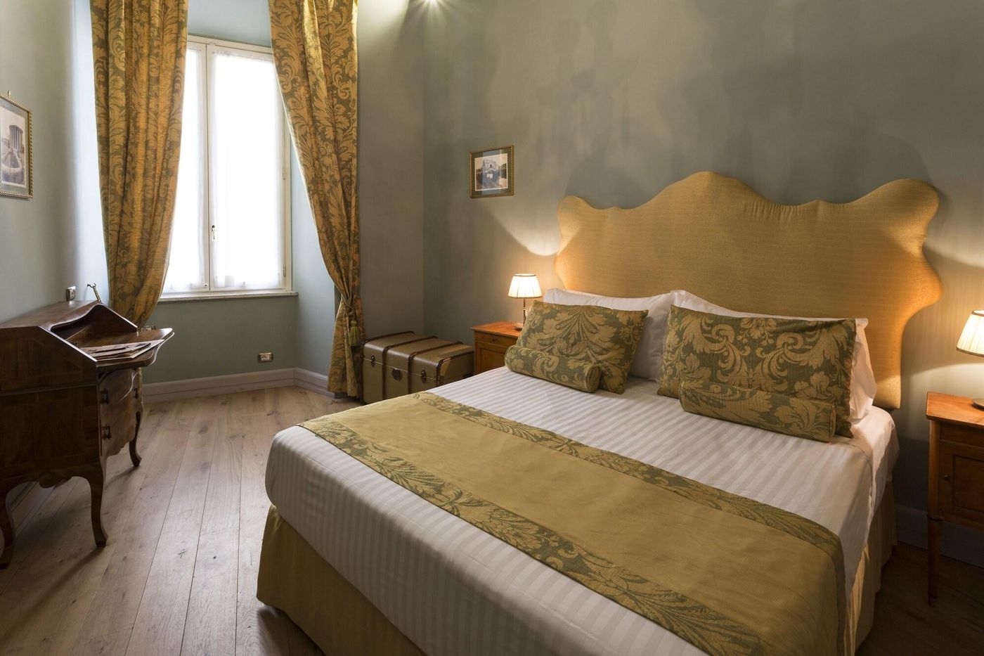 Navona-Grand-Suite-Room-11
