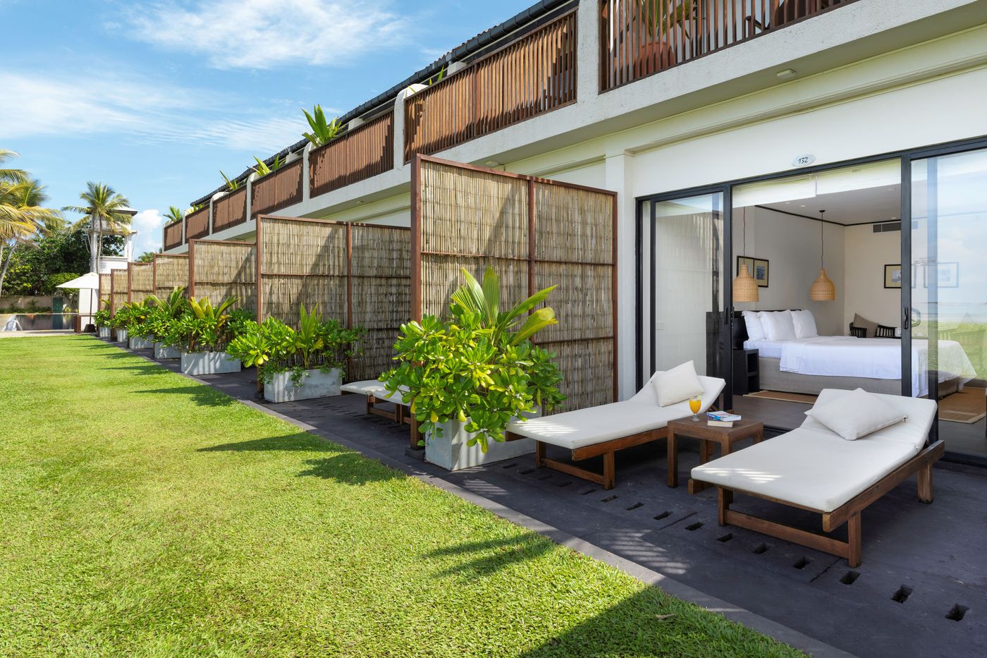 EKHO-Surf-Bentota-Room-11