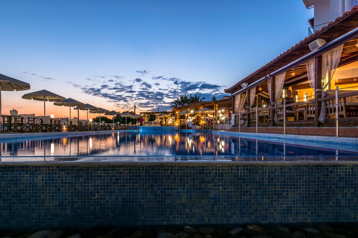 Akti-Ouranoupoli-Pool-3