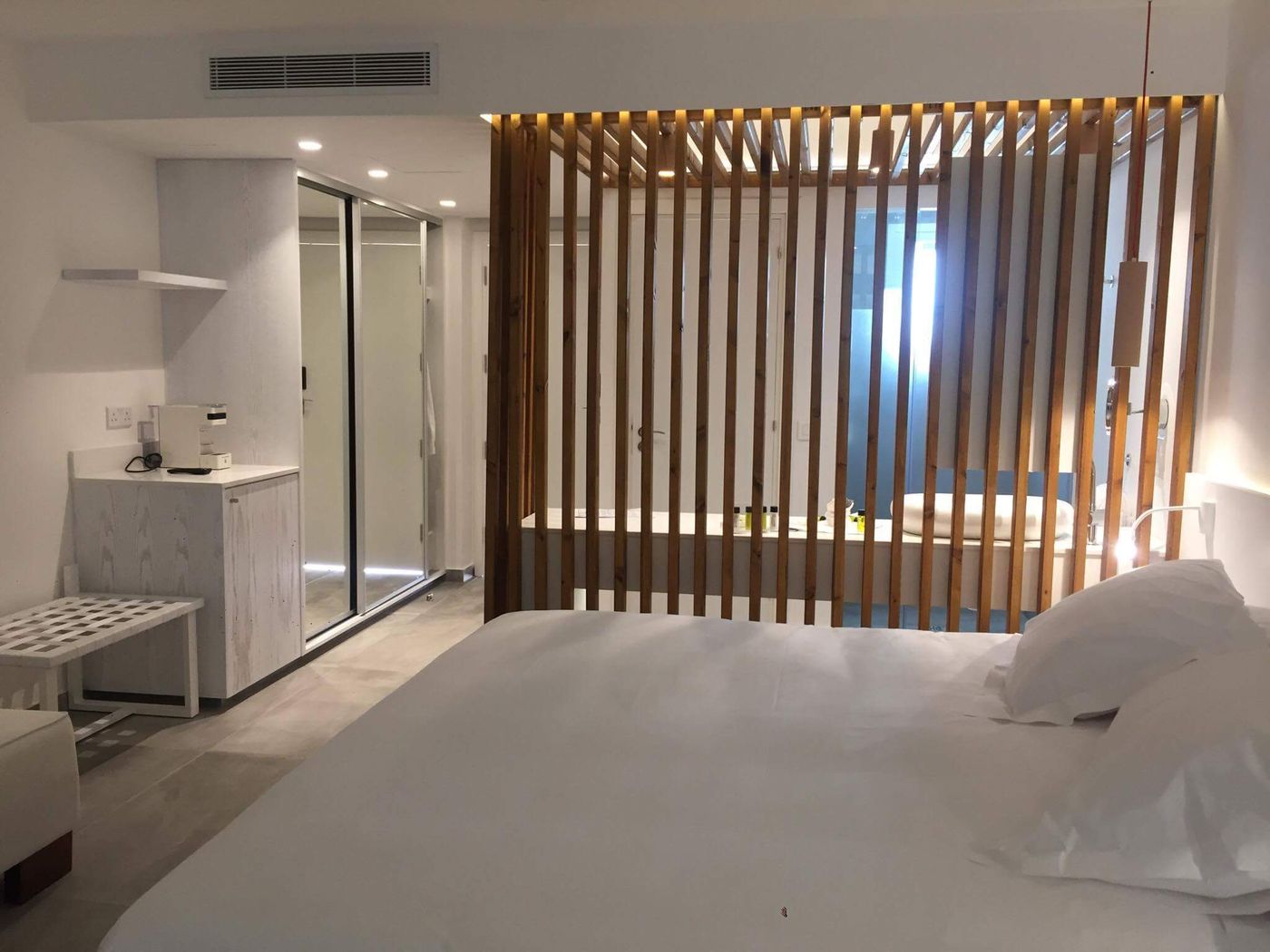 So-White-Club-Resort-Room-18