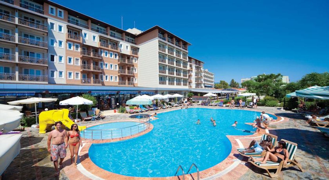 Club Cactus Paradise