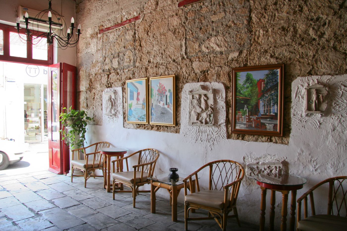 Kiniras-Traditional-House-General-view-11