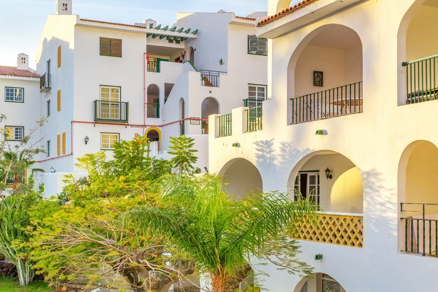 Sunset-Harbour-Club-General-view-11