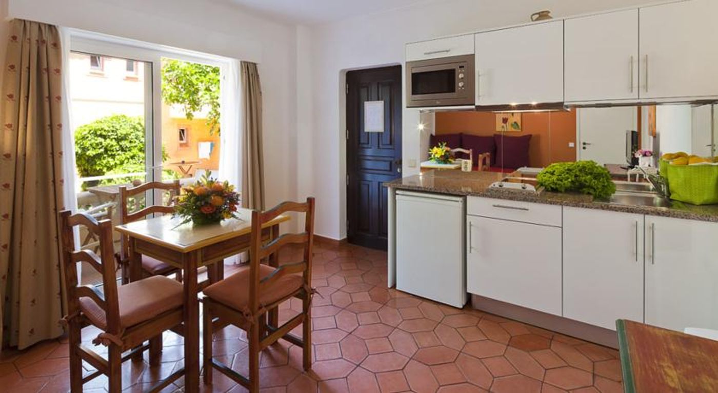 Costa d'Oiro Ambiance Village