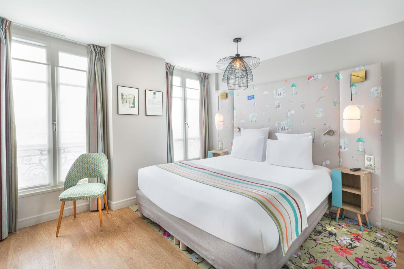 Hotel-Litteraire-Marcel-Ayme--BW-Premier-Collectio-Room-15