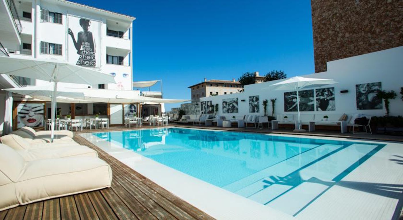 Hotel Zhero-Hostal Deluxe