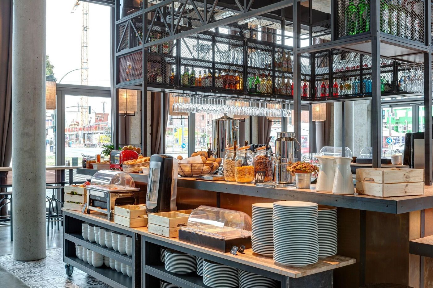 Schulz-Hotel-Berlin-Wall-At-The-East-Side-Gallery-Restaurant-38