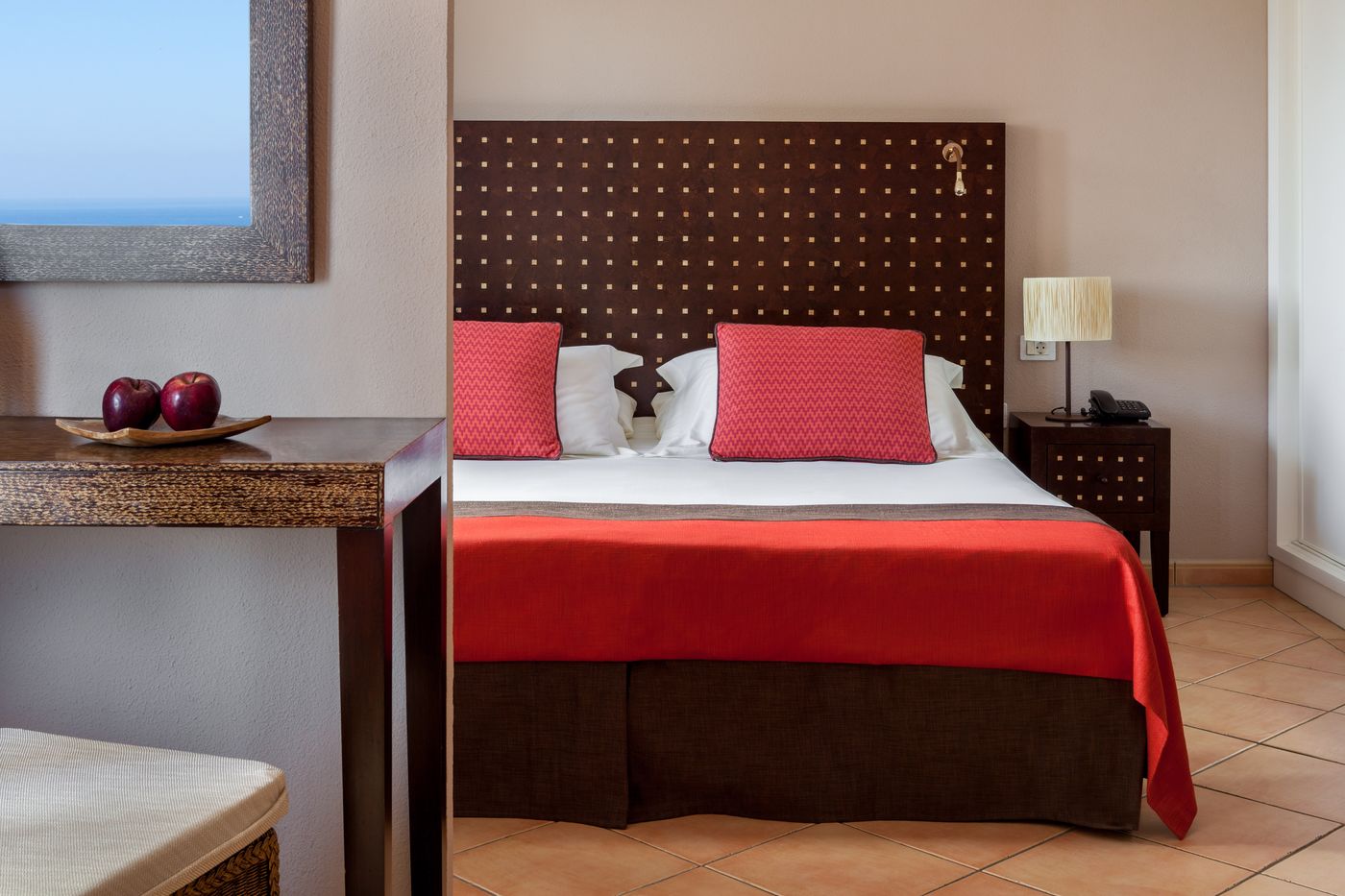 Seaside-Sandy-Beach-Hotel-Room-18