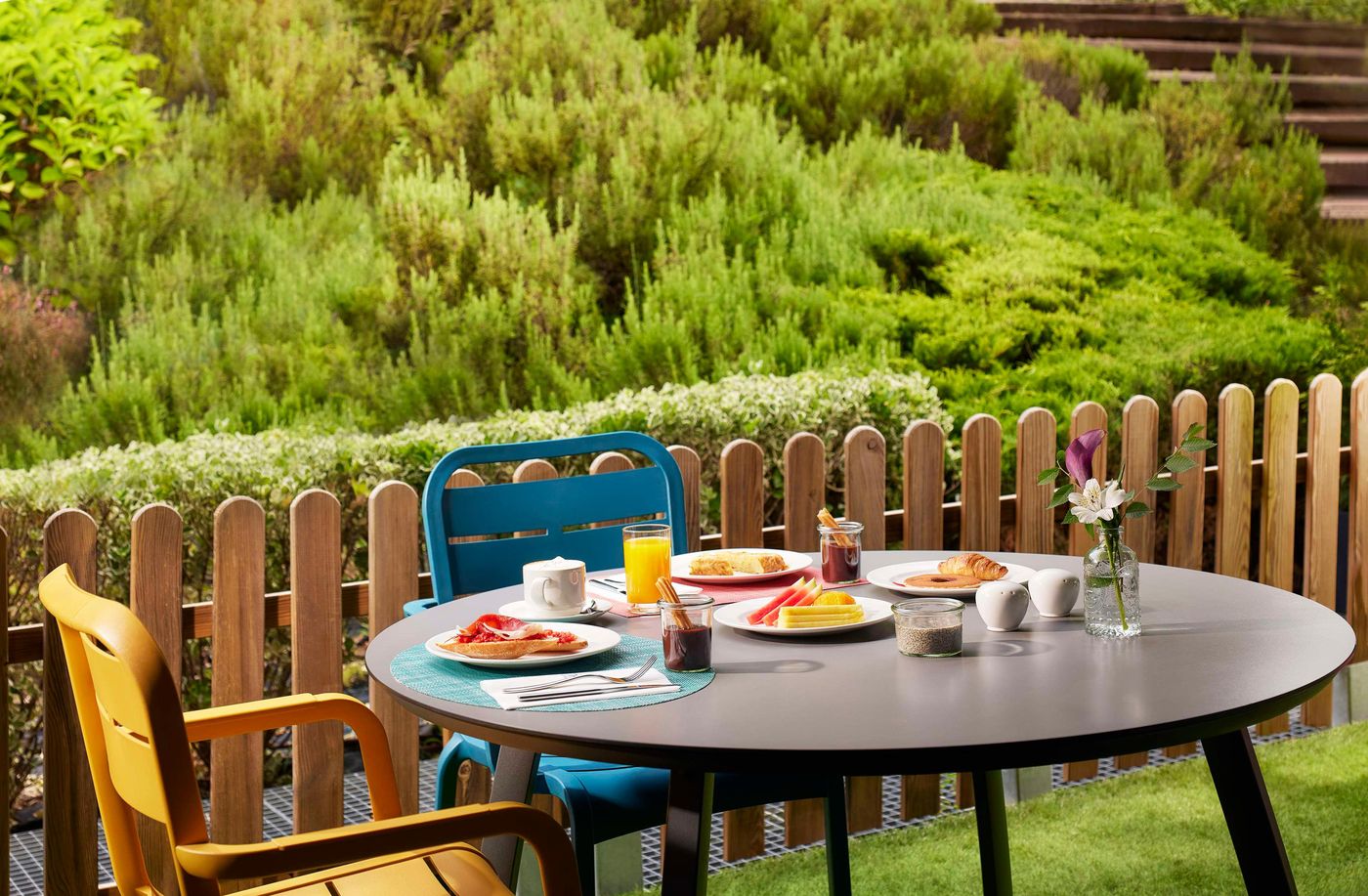 NH-Madrid-Ribera-del-Manzanares-Restaurant-47