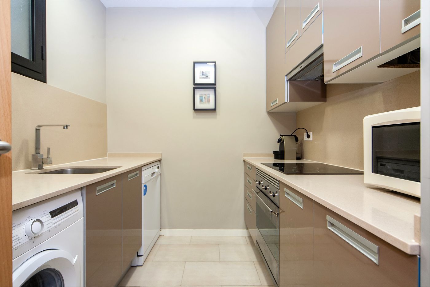 MH Apartments Sant Pau-Spain-BARCELONA-Room-10