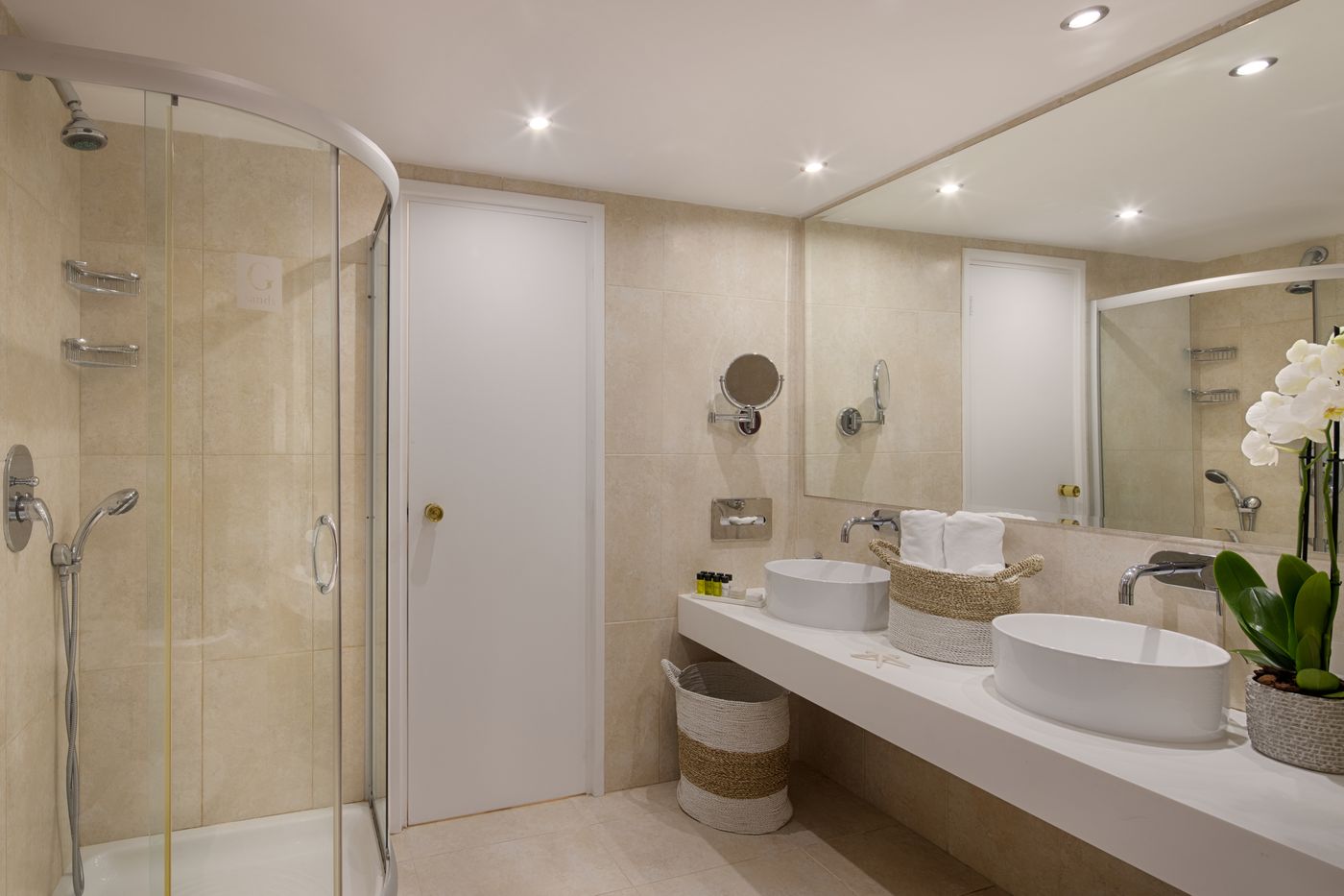 Grecian-Sands-Hotel-Room-31