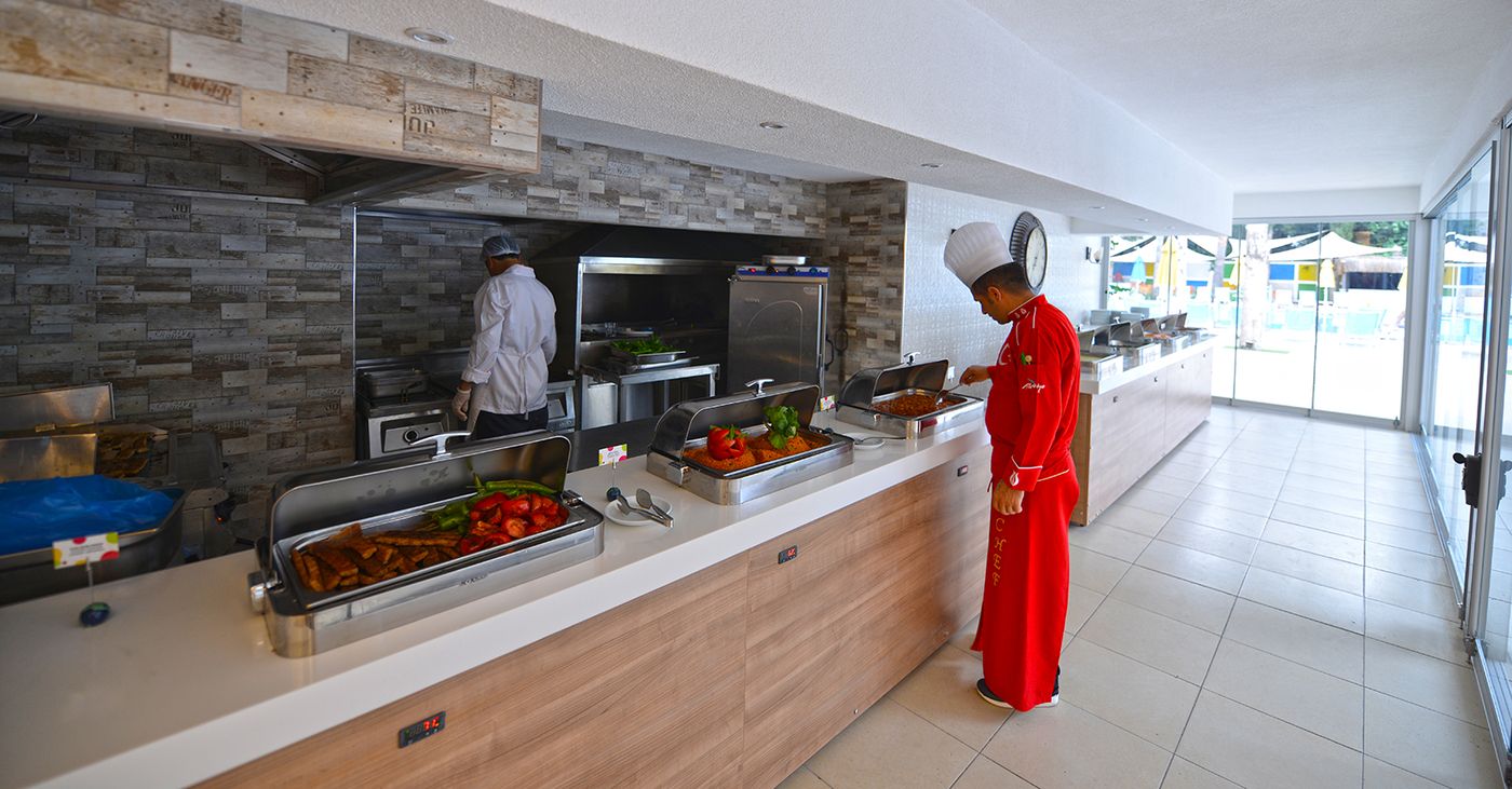 Bitez-Garden-Life-Restaurant-50