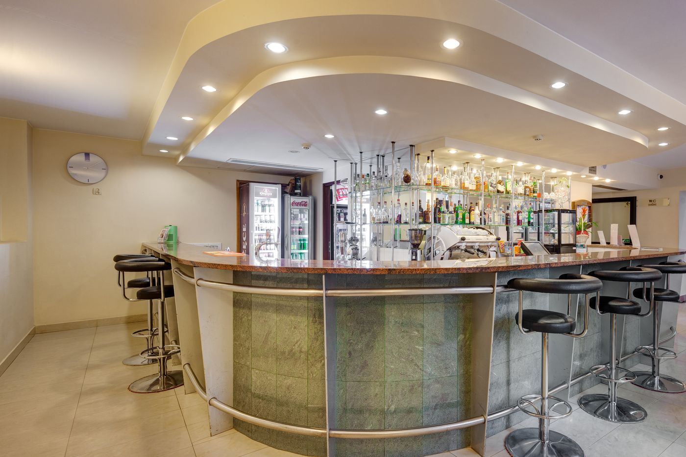 Gromada-Warszawa-Centrum-Bar-7