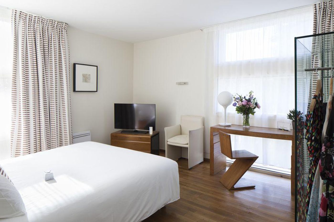 La Pérouse-France-NANTES-Room-4