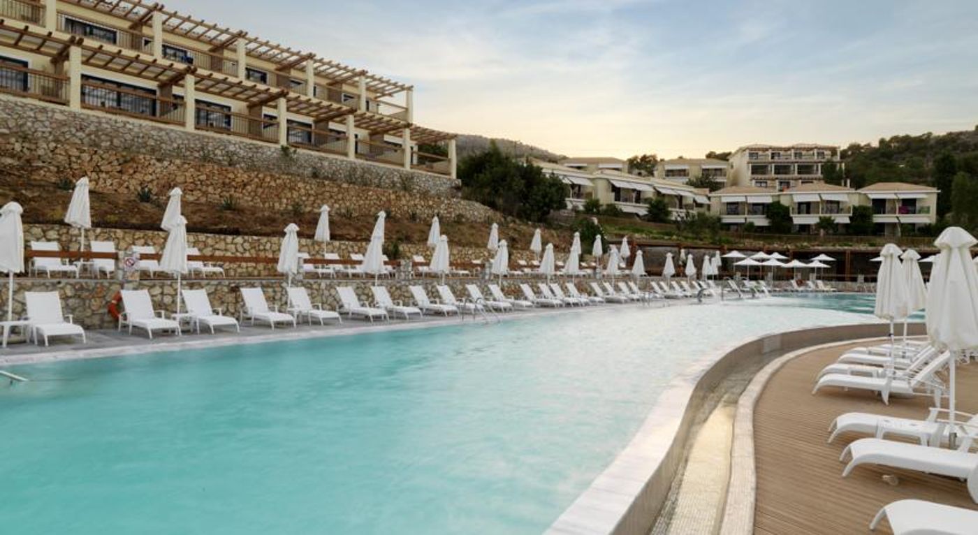 Louis-Apostolata-Island-Resort-Pool-2