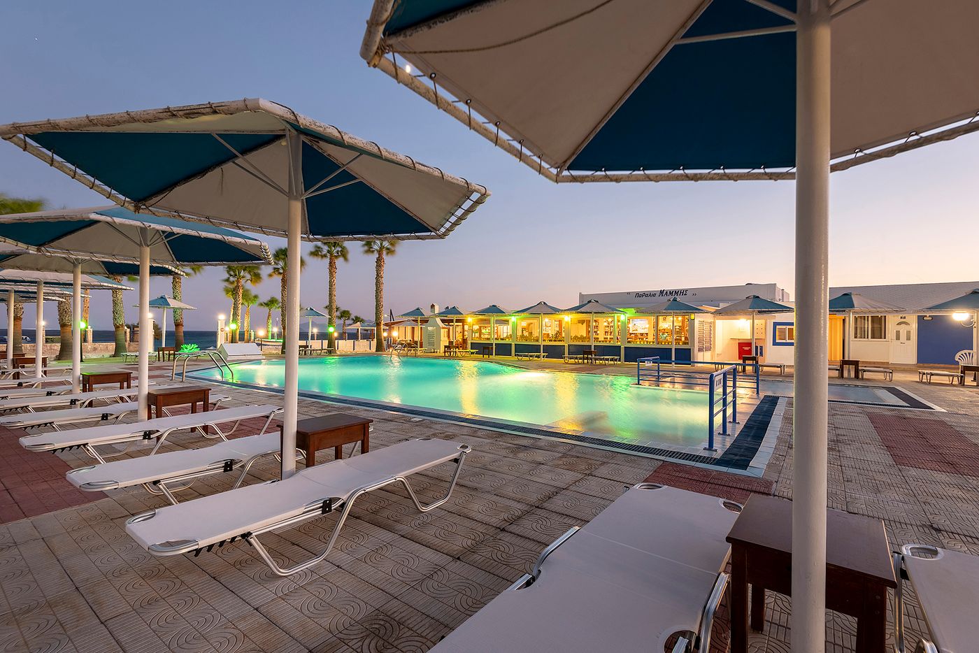 Mammis-Beach-Hotel-Pool-3