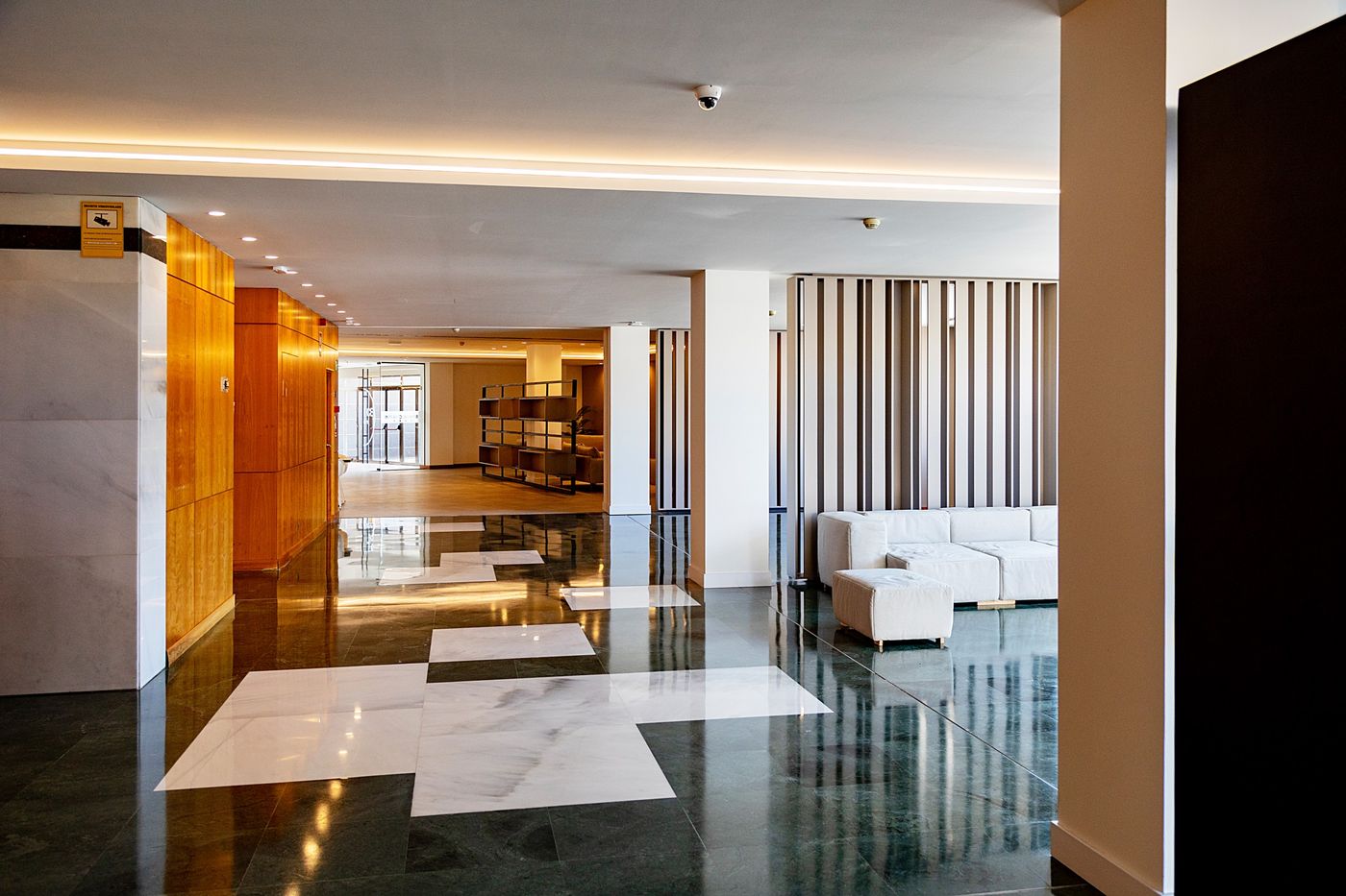 TRYP-Indalo-Almeria-Hotel-Lobby-40