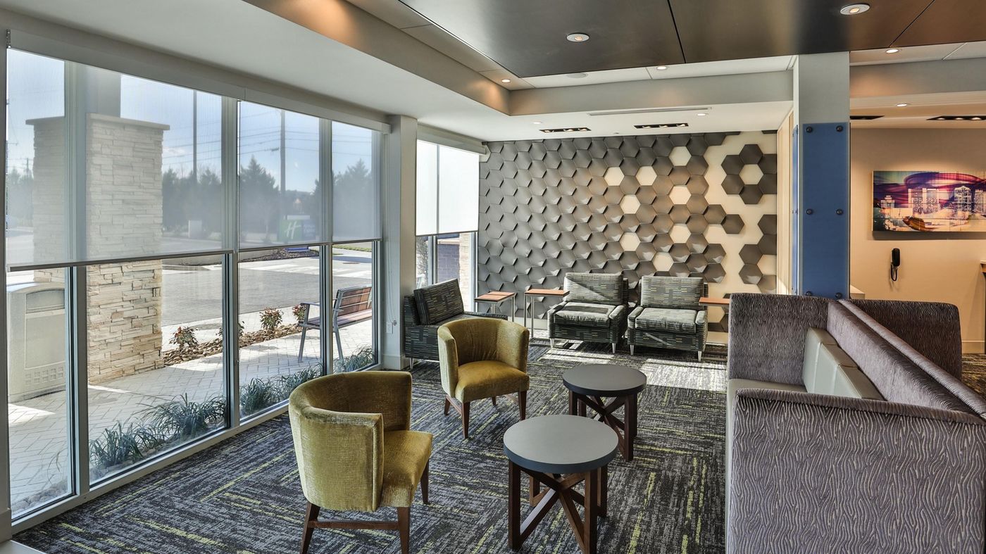 Holiday Inn Express & Suites Nashville Metrocenter-United States-Nashville-Lobby-8