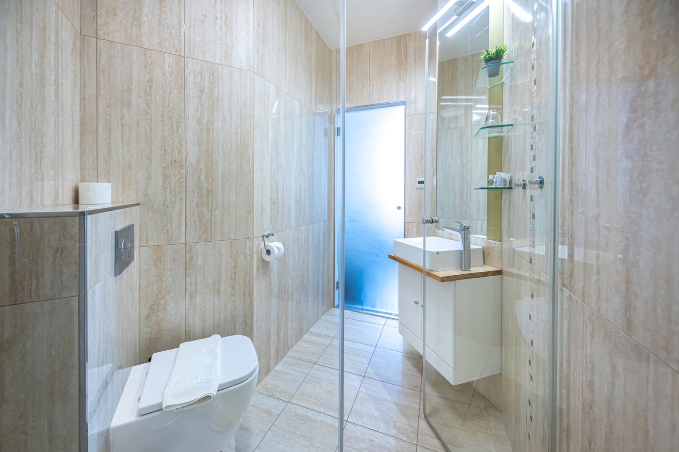 Andrassy-Thai-Hotel-Room-41