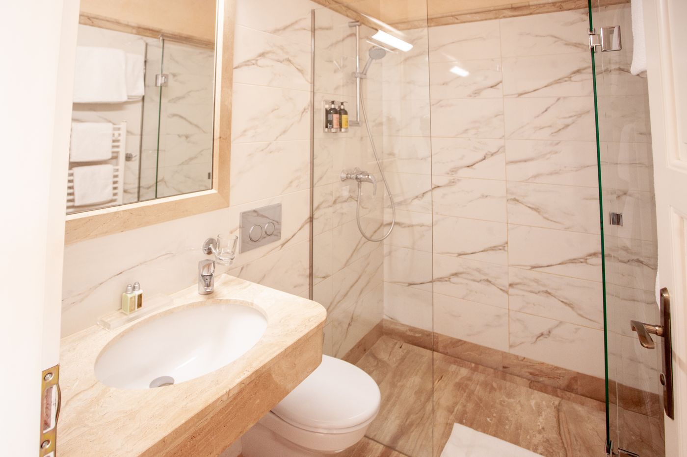 Little King U Malvaze-Czech Republic-Prague-Room-4