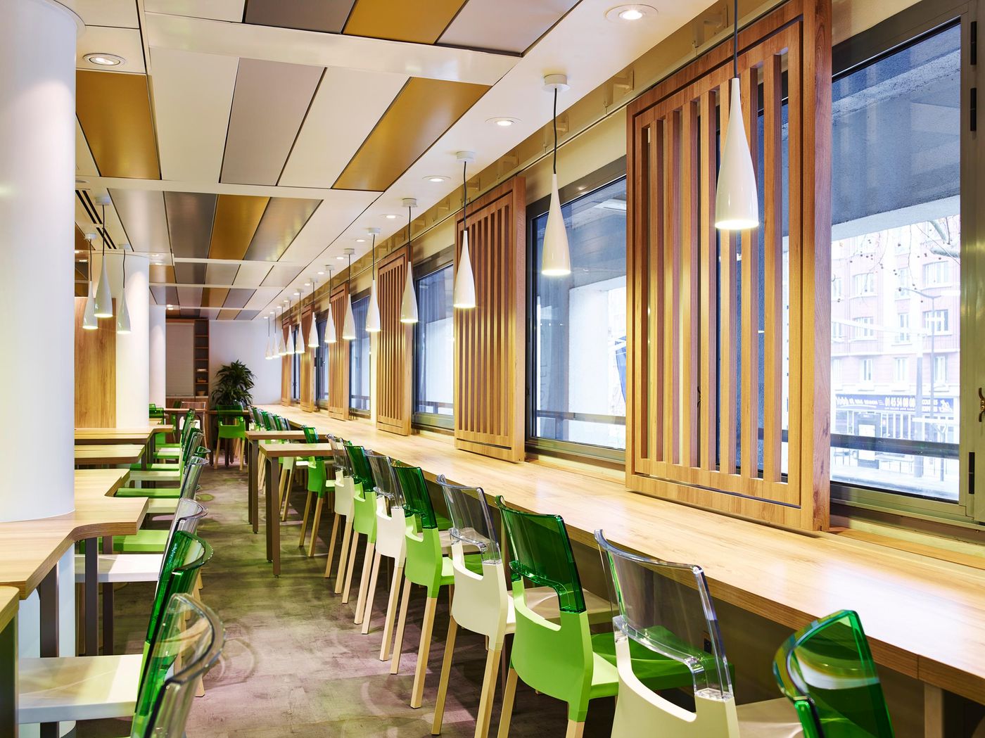 Median-Paris-Porte-de-Versailles-Restaurant-8