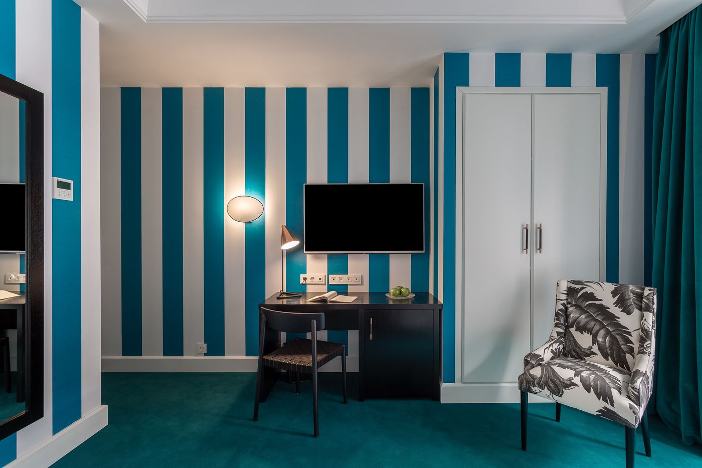 Room-Mate-Valeria-Room-22