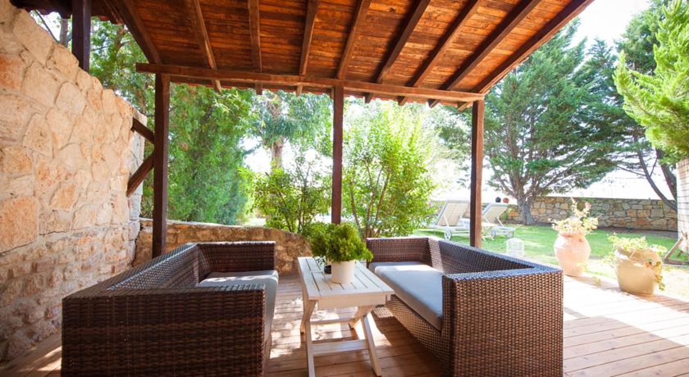 Petrino Suites Hotel