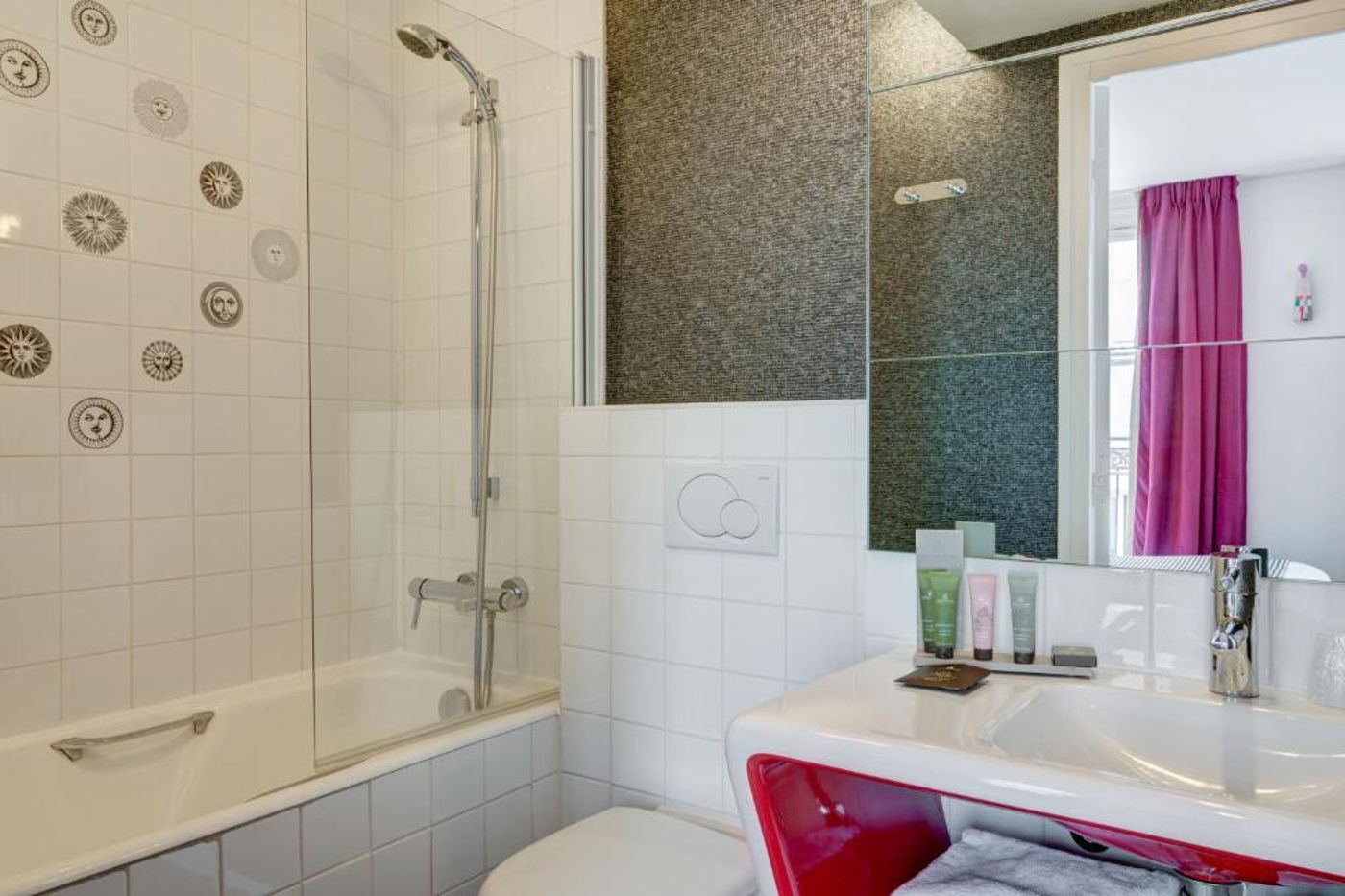 Joyce-Astotel-Room-19