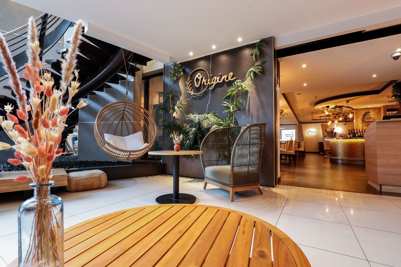 Novotel-Luxembourg-Centre-Lobby-4