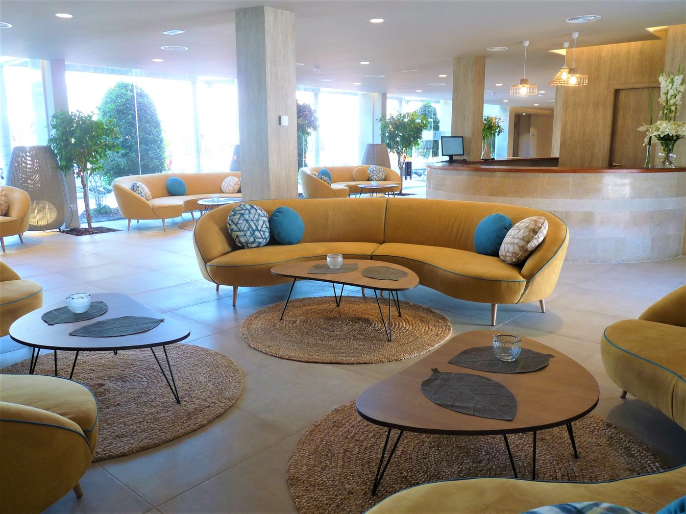 30 Degrees Hotel Pineda Splash