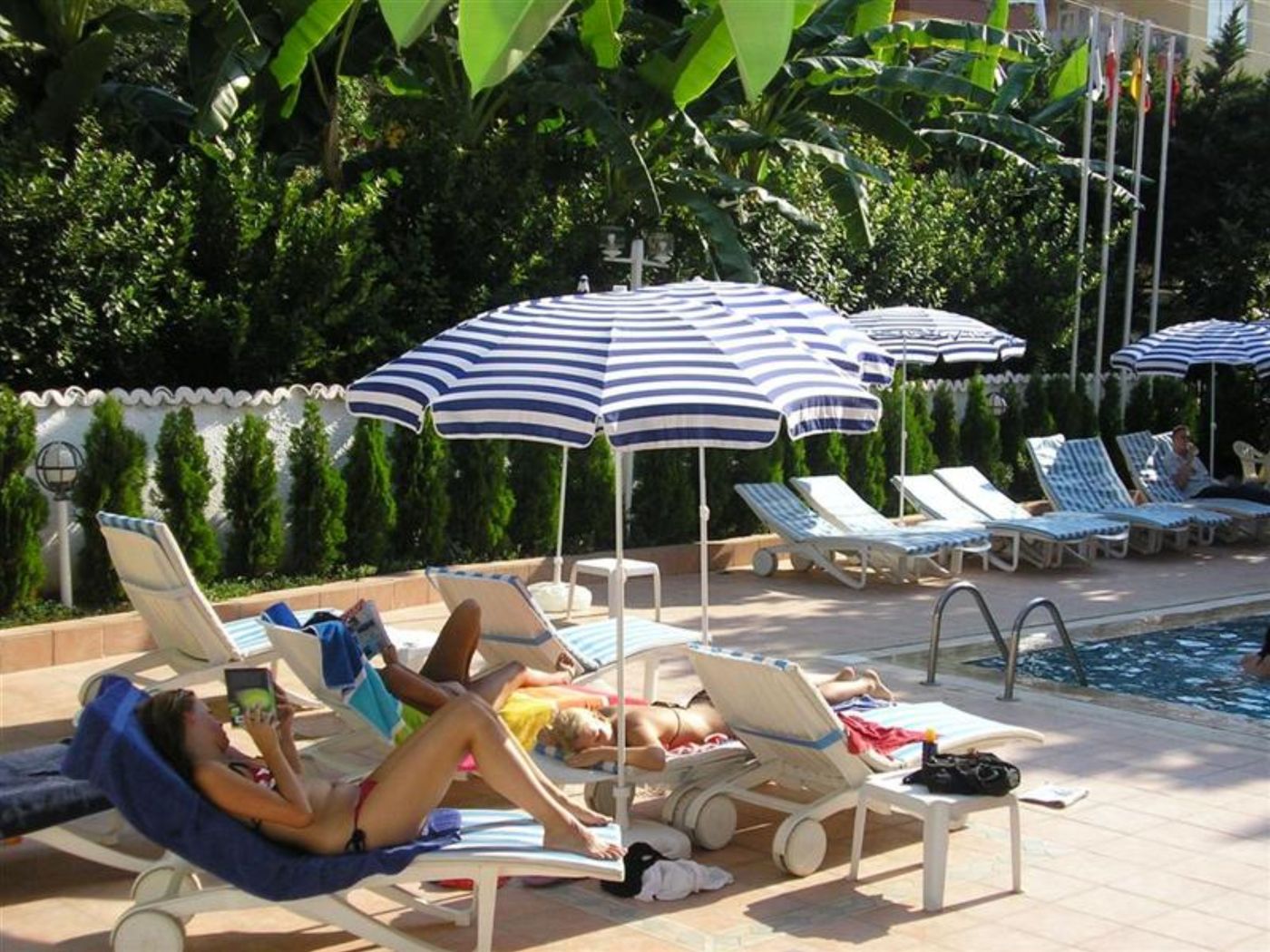 Alanya-Princess-Apart-Hotel-Pool-11