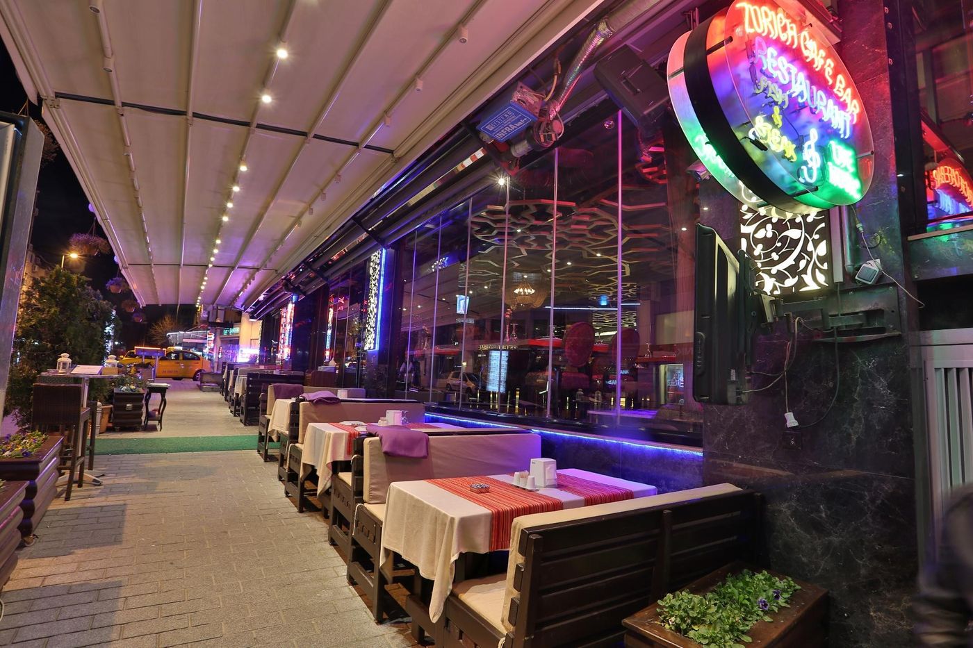 Hotel-Zurich-Istanbul-Restaurant-45