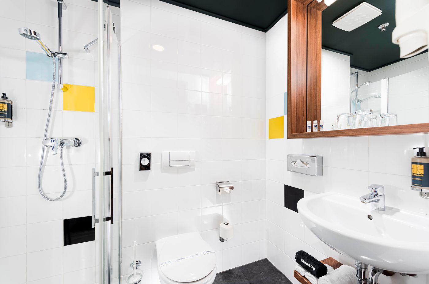 Bo18-Superior-Hotel-Room-43