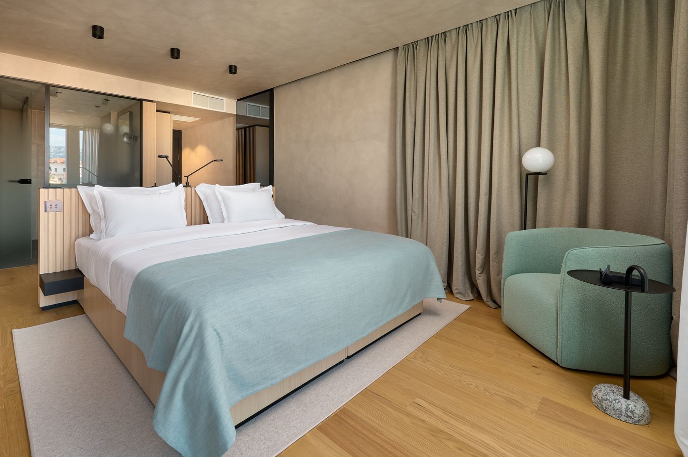 Hotel-Ambasador-Room-23