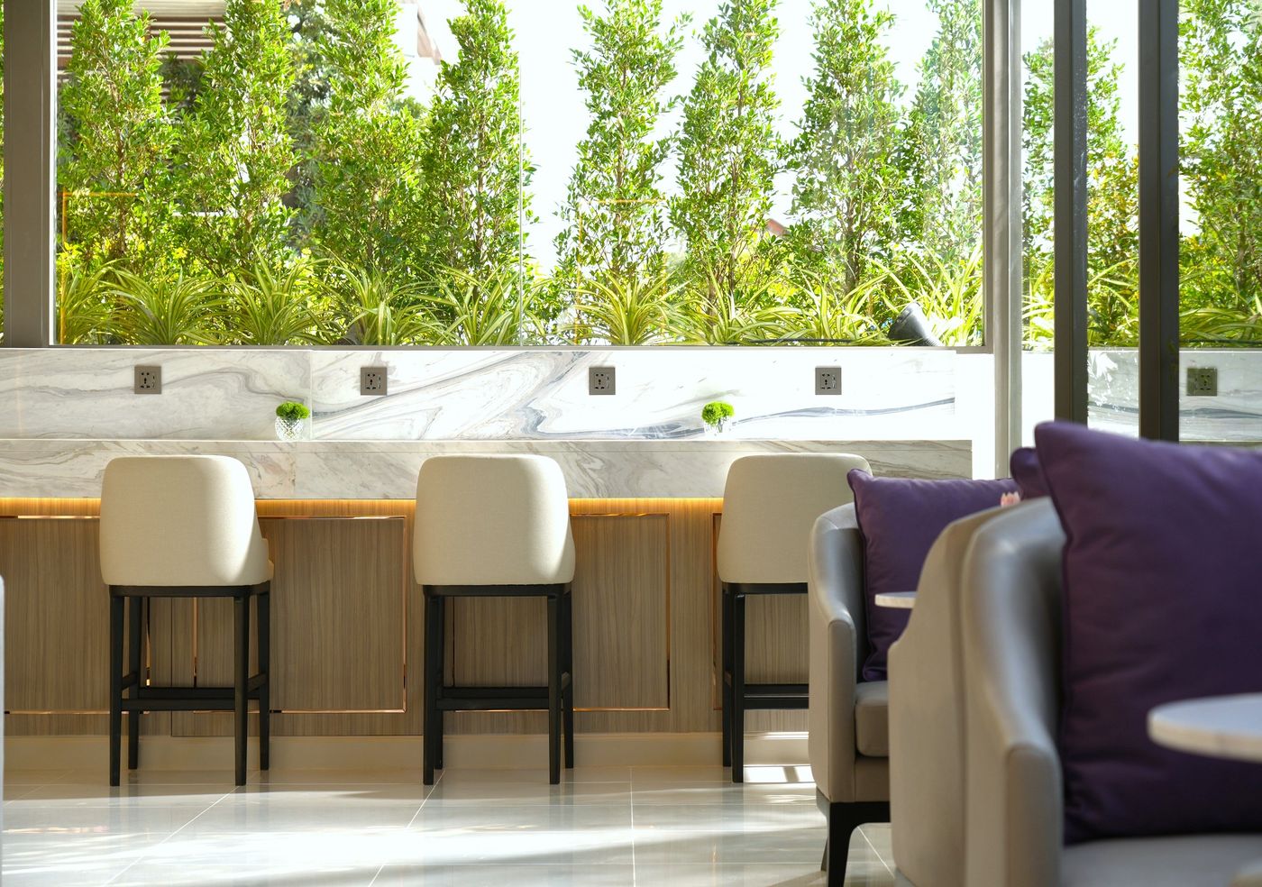 Centre-Point-Hotel-Sukumvit-10-General-view-13